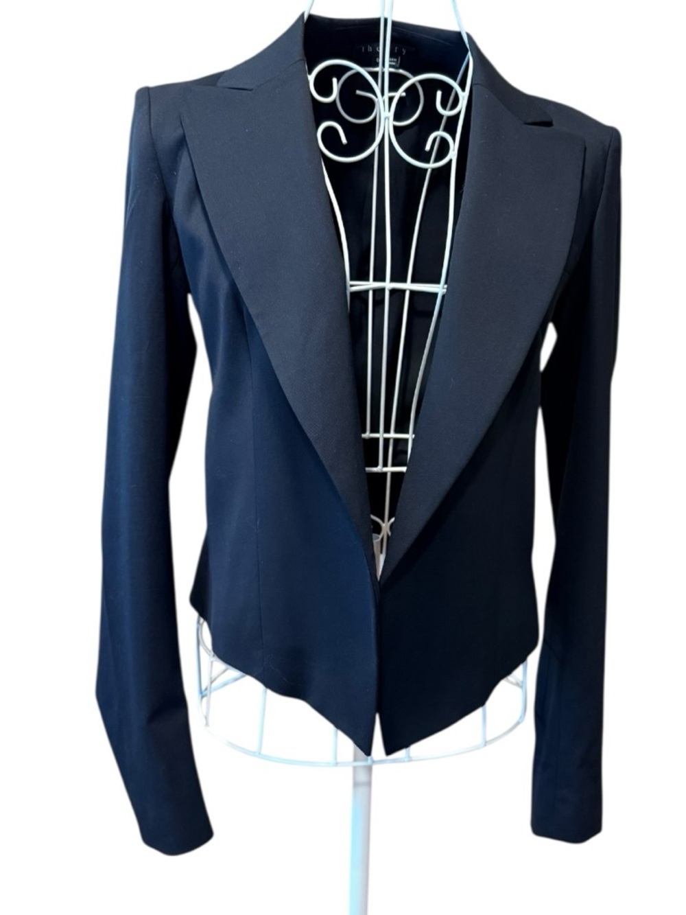 Theory Joji Black Cropped Blazer Peaked Lapel Open Front Tux Size 0